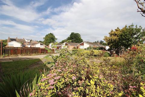 52 Leggatt Drive, Bramford, Ipswich, IP8 4EX