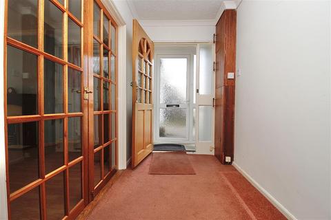 52 Leggatt Drive, Bramford, Ipswich, IP8 4EX