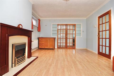 52 Leggatt Drive, Bramford, Ipswich, IP8 4EX