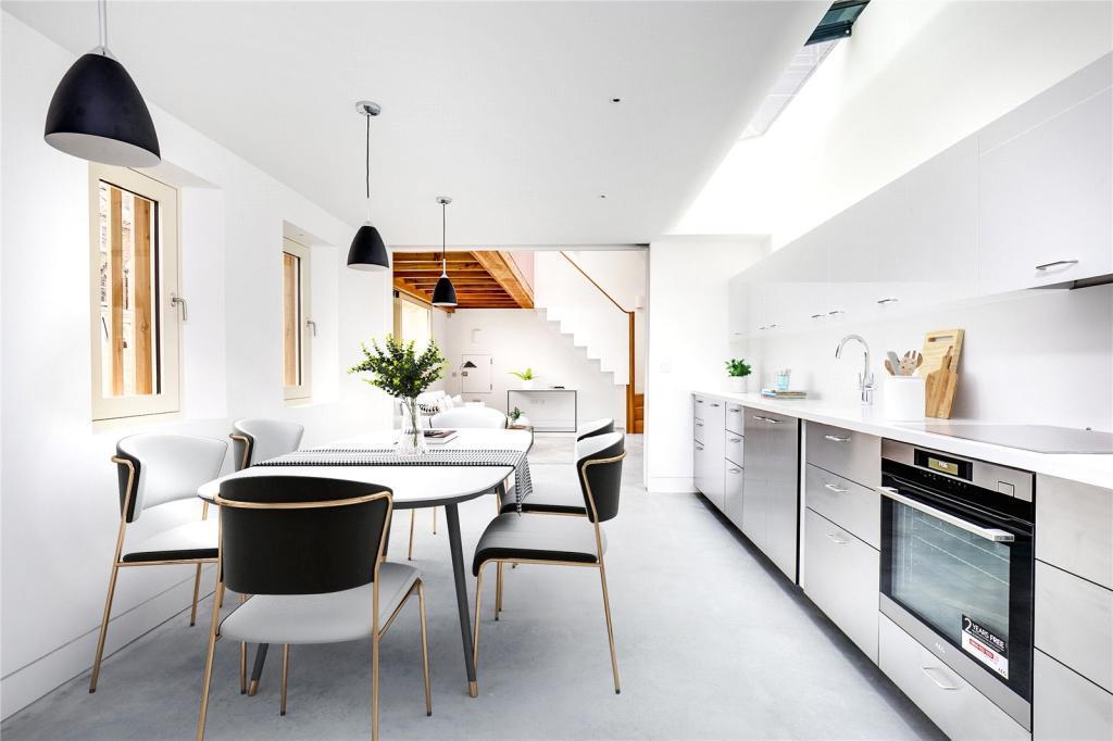 Aldridge Road Villas, London, W11 1BW 5 bed townhouse £8,015 pcm (£