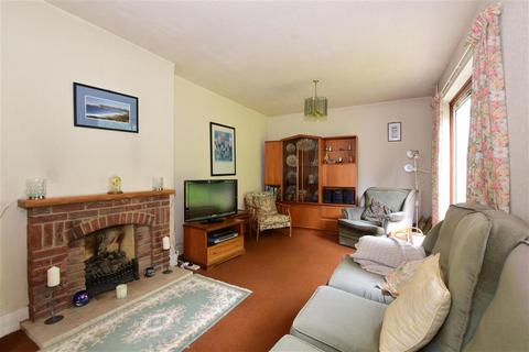 51 Hillside, Banstead, SM7 1HG