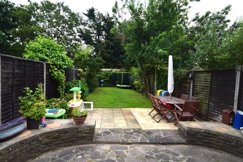 142 Washington Road, Worcester Park, KT4 8JJ