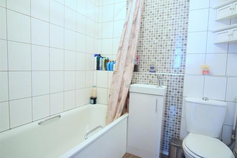 142 Washington Road, Worcester Park, KT4 8JJ