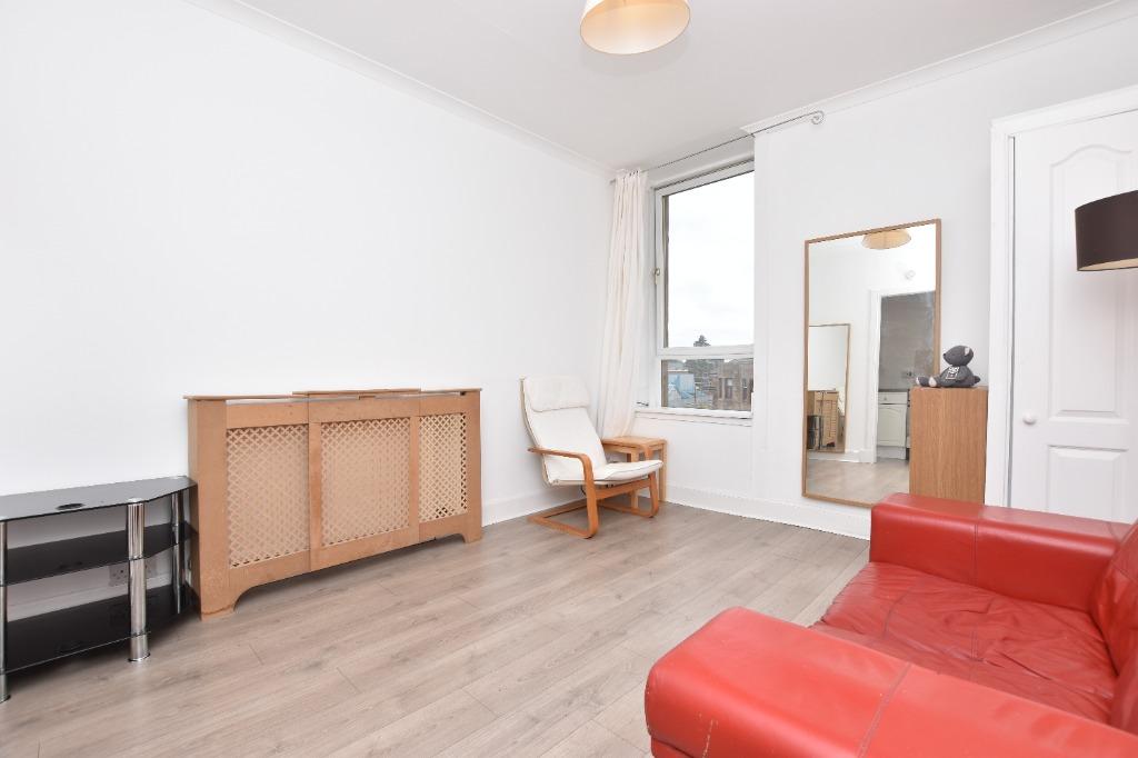 Rannoch Street, Flat 2/2, Cathcart, Glasgow, G44 4DD 1 bed flat £87,500