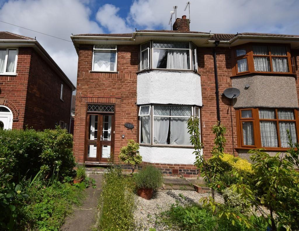 Coventry Road, Bedworth, Warwickshire, CV12 8NT 3 bed terraced house