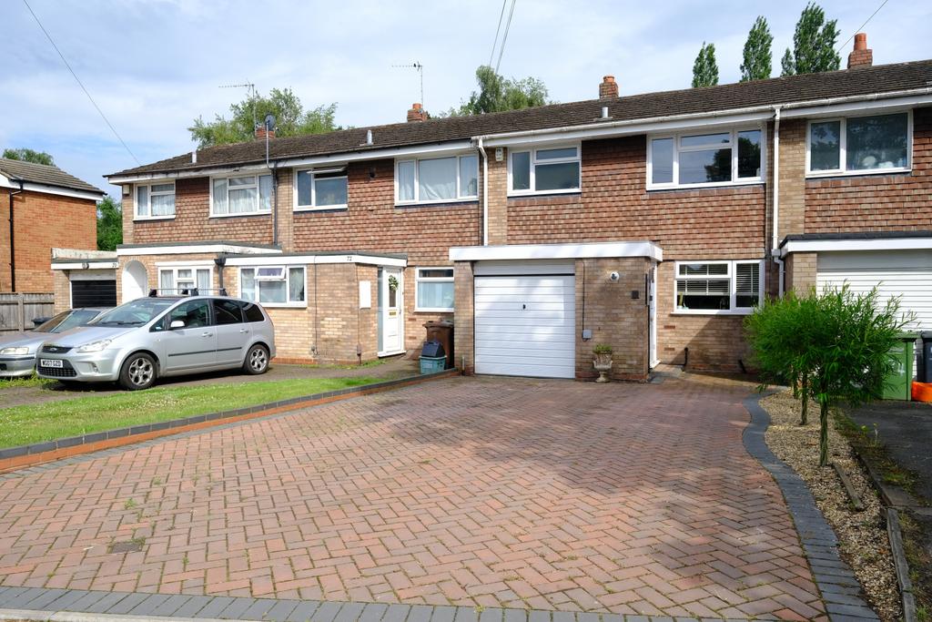 Redstone Farm Road, Birmingham B28 9NL 3 bed townhouse £240,000