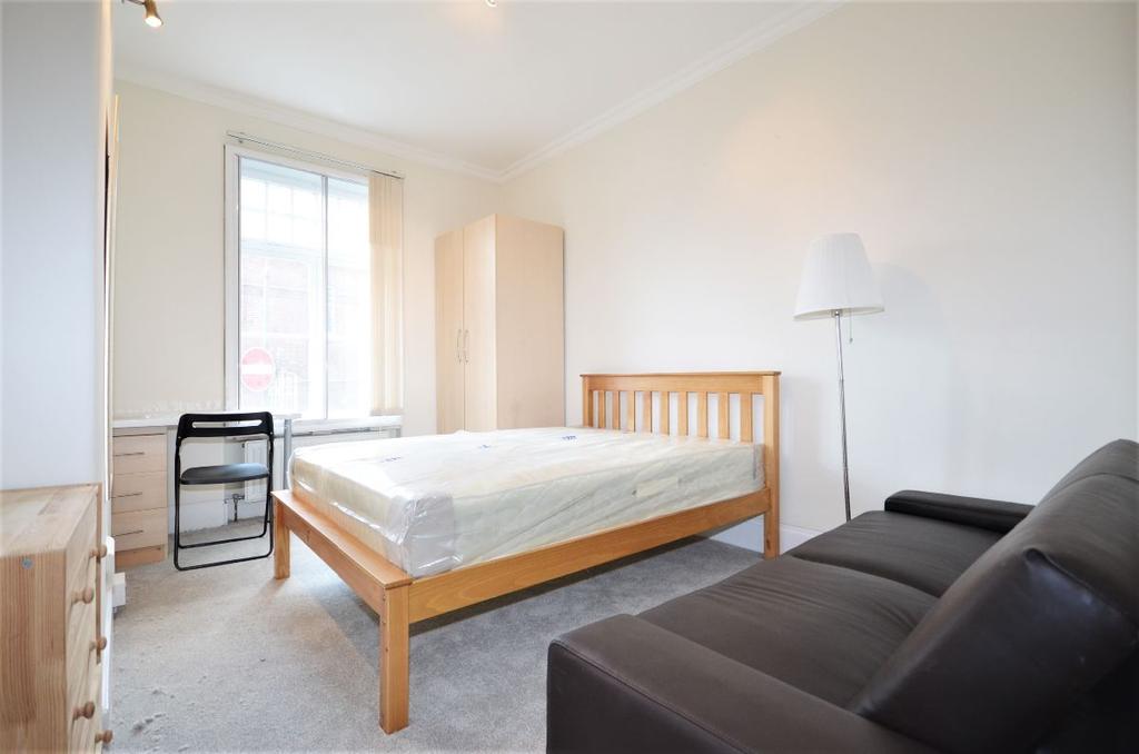 Avonmore Gardens, Kensington Olympia W14 8RU 3 bed flat £2,250 pcm (£