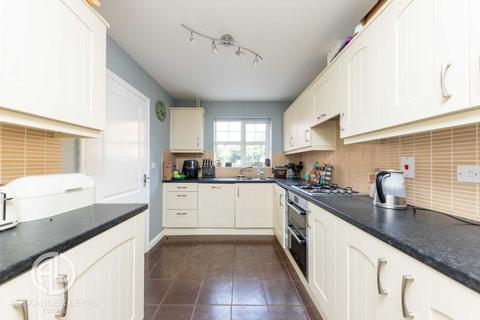3 Boundary Close, Henlow, SG16 6FP