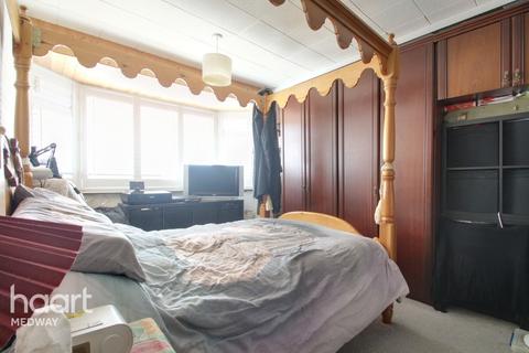 50 Jarrett Avenue, Wainscott, Rochester, ME2 4NL