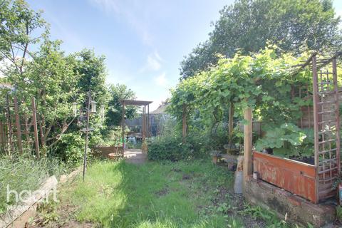 50 Jarrett Avenue, Wainscott, Rochester, ME2 4NL
