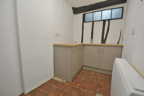 1 bedroom terraced house to rent, The Street, Long Stratton