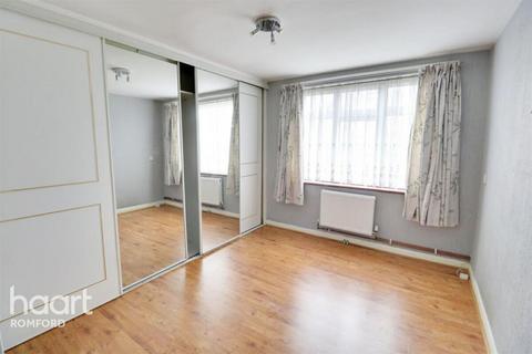 undefined, Artesian Close, Hornchurch