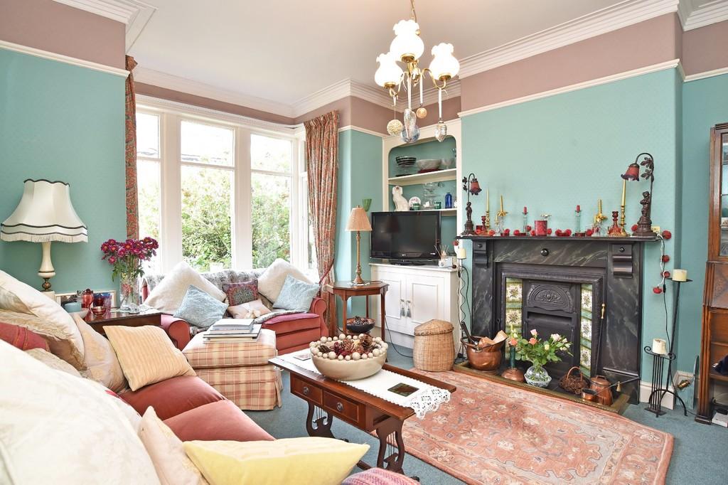 Park Grove, Knaresborough 4 bed end of terrace house £355,000