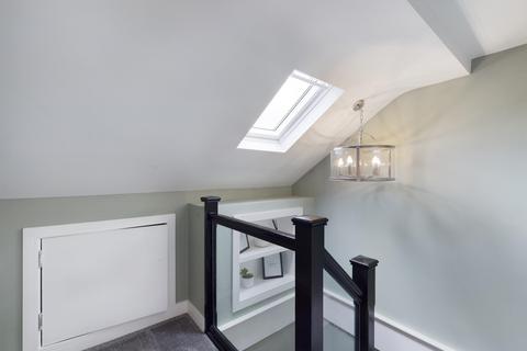 305 Kingston Road, Ashford, TW15 3SJ