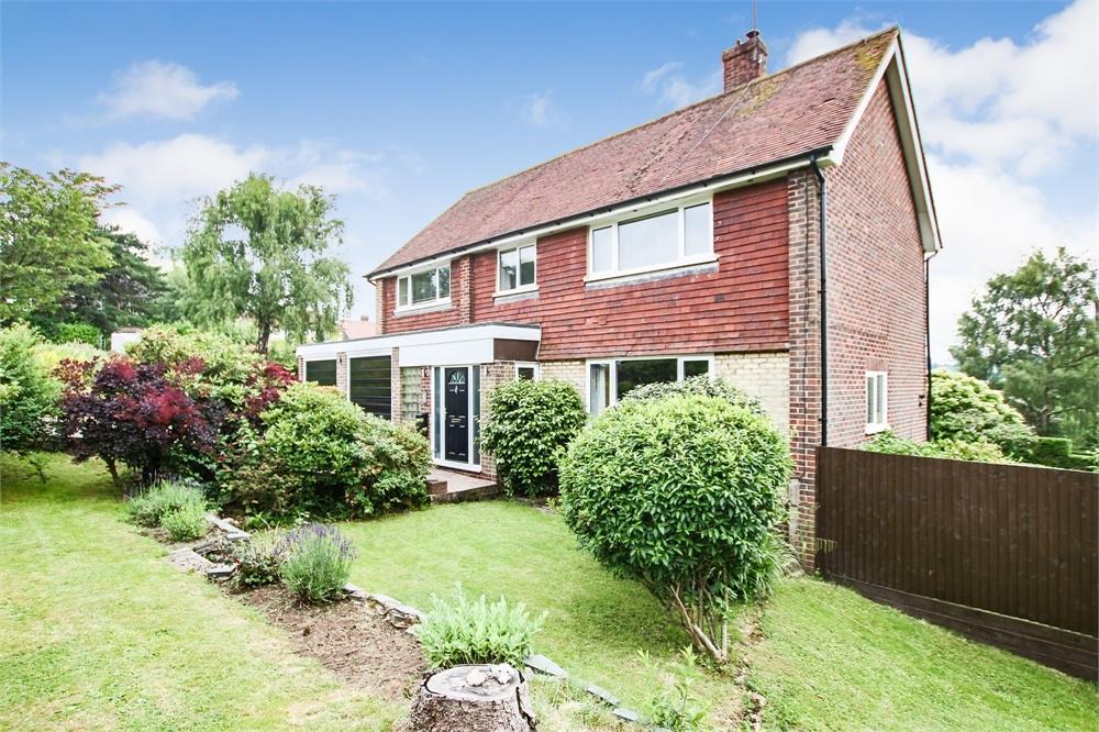 Hurst Farm Road, East Grinstead, West Sussex 5 bed detached house £