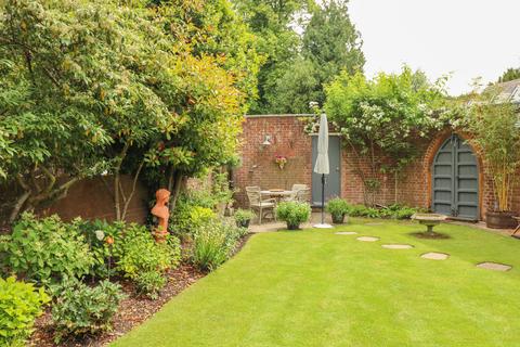 North Lodge Bishops Sutton Road, Bishops Sutton, Alresford, SO24 0AN
