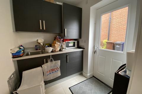 2 Hazel Close, Burton-on-trent, DE13 0UD