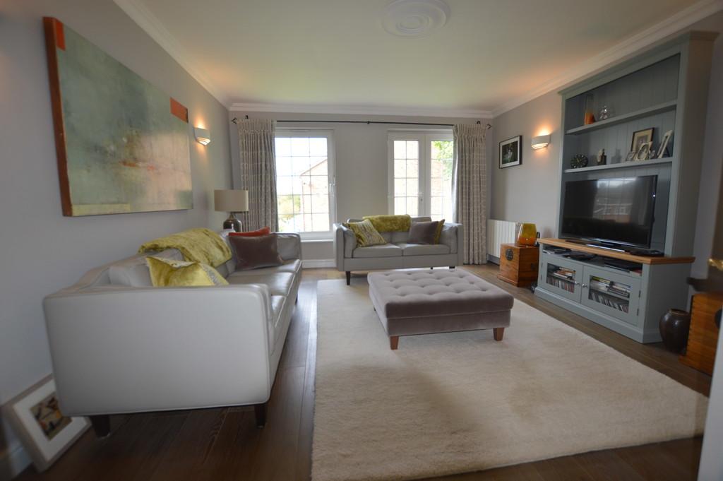 Unicorn Place, Bury St. Edmunds 3 bed terraced house £1,475 pcm (£340 pw)