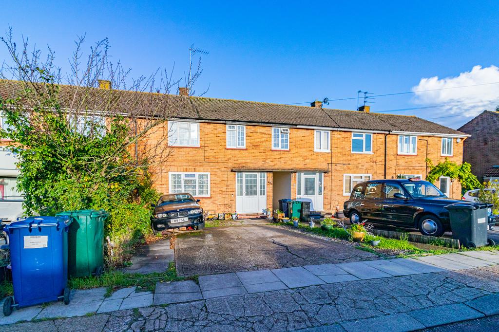 Meadfield, Edgware 4 bed terraced house £1,800 pcm (£415 pw)