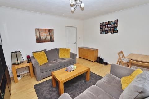22 Roles Grove, Romford, RM6 5LT
