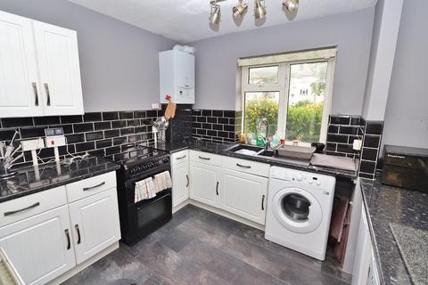 22 Roles Grove, Romford, RM6 5LT