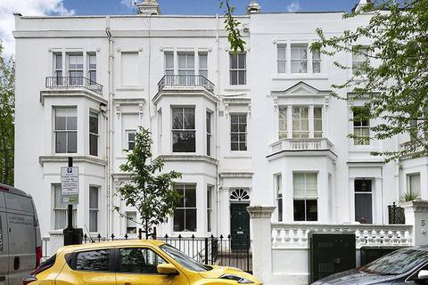 6 Berkeley Gardens, London, W8 4AP