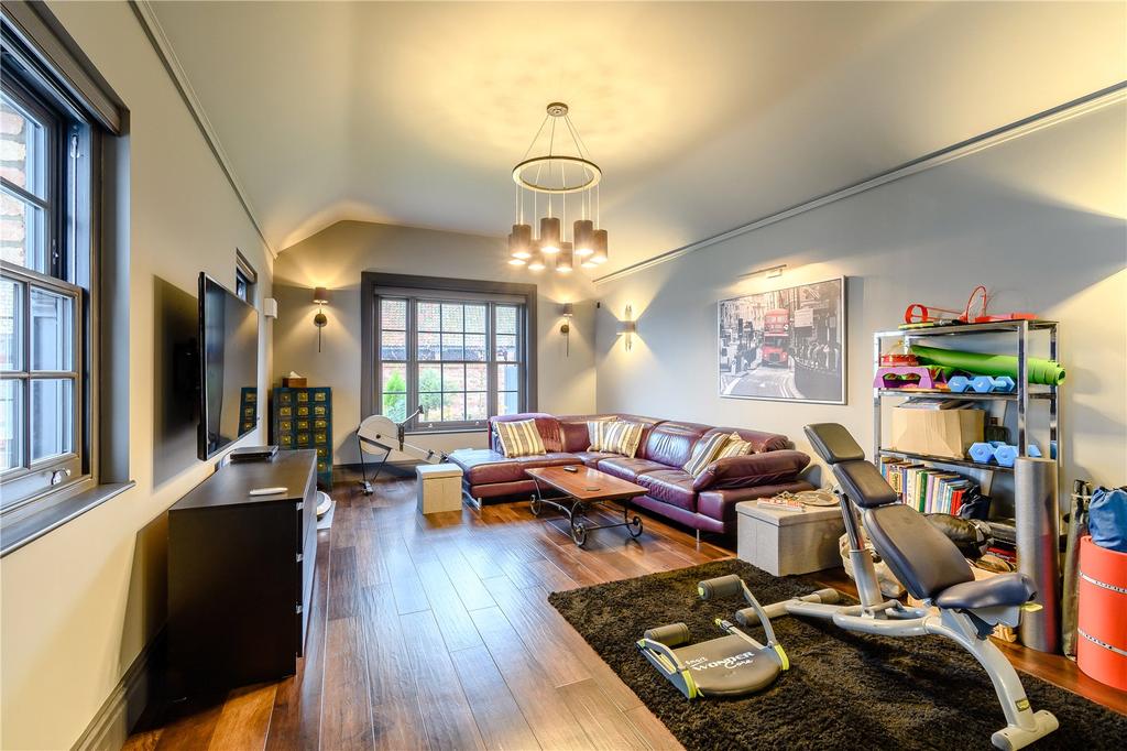 Games/Cinema Room