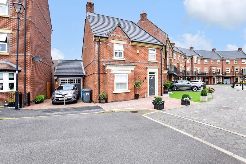 Stalbridge Drive, Runcorn 4 bed semidetached house £320,000