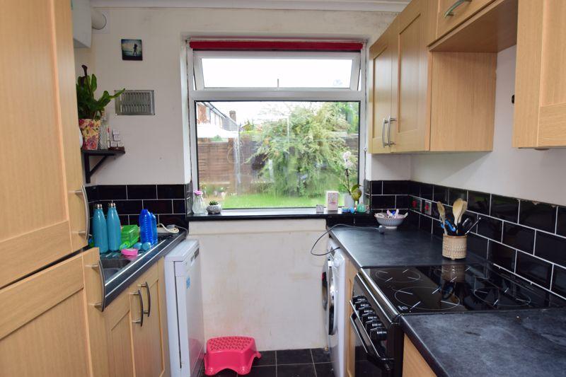 Brownhills Road, Walsall Wood. WS8 7BS 2 bed £115,000