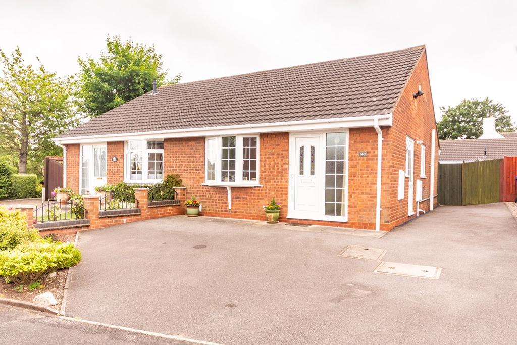 Cornfield Drive, Lichfield, WS14 2 bed semidetached bungalow £230,000