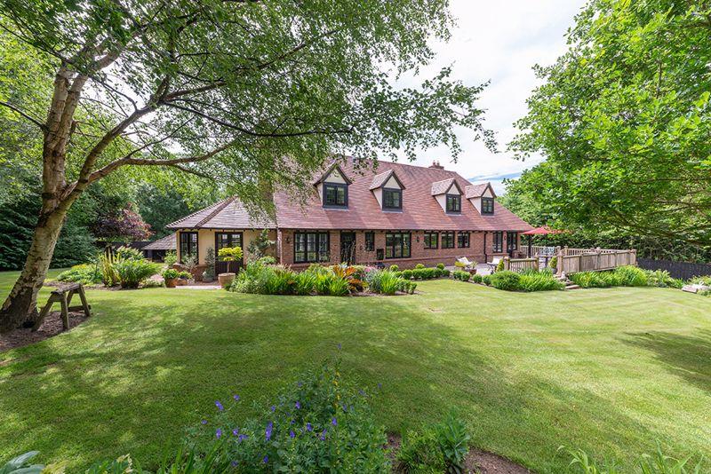 Hemingford Lodge, Queens Road, Blackhill, Consett, County Durham 5 bed
