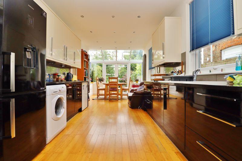 Inglis Road, Southsea 5 bed semidetached house £540,000