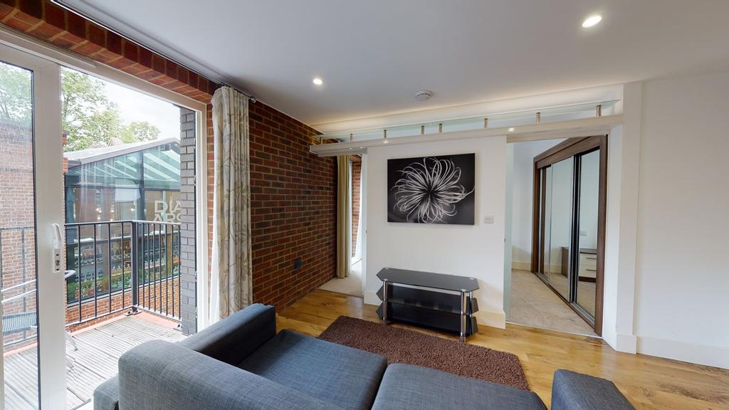 Major Draper Street, London, SE18 Studio - £1,100 pcm (£254 pw)