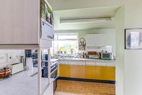 10 Croham Close, South Croydon, CR2 0DA