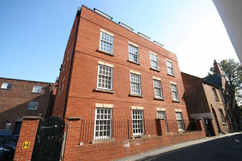 George Street Bridgwater 2 Bed Apartment £115000