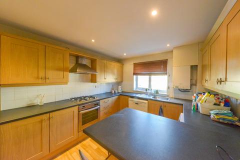 2 bedroom maisonette to rent, The Ridgeway, St. Albans, AL4 9TZ