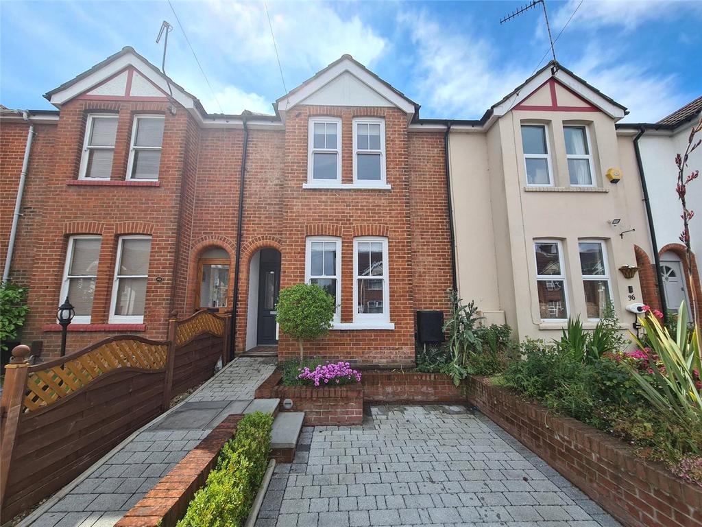 Layton Road, Pakstone, Poole, Dorset, BH12 3 bed terraced house £375,000