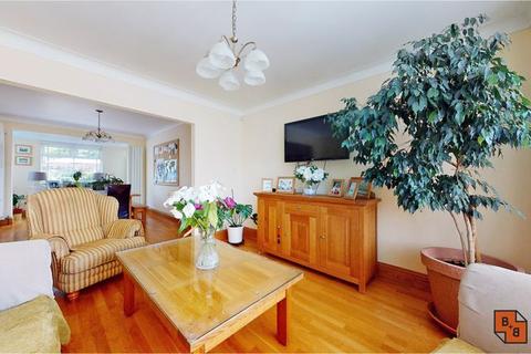 34 Manor Road, West Wickham, BR4 9PS