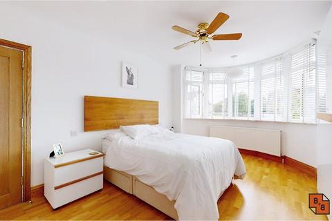 34 Manor Road, West Wickham, BR4 9PS
