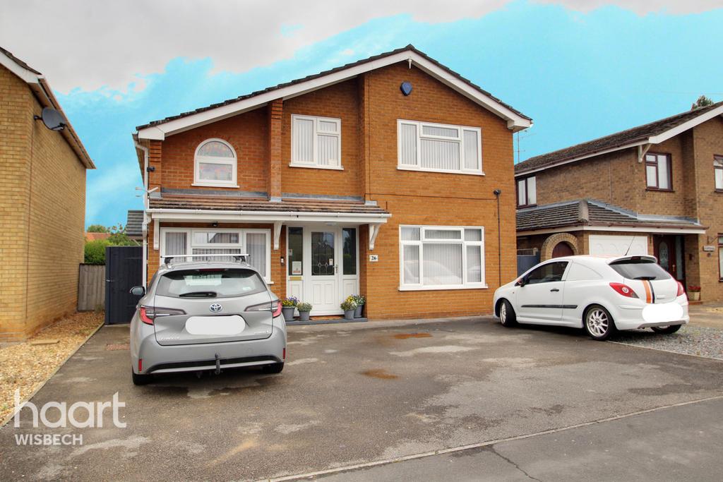 Lancaster Drive, Long Sutton 5 bed detached house £450,000