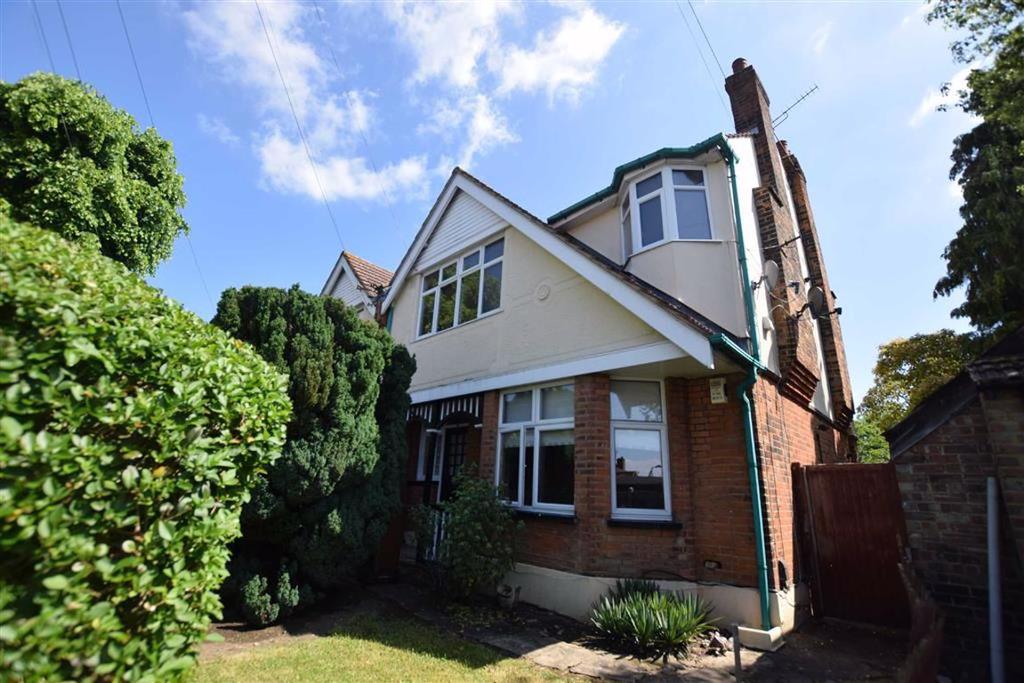 Douglas Road, Chingford 1 bed flat £1,175 pcm (£271 pw)