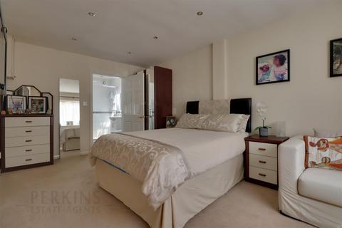 413 Allenby Road, Southall, UB1 2HG
