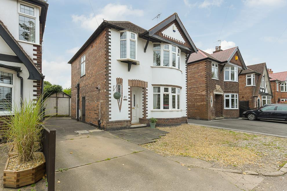 Church Road, Burton Joyce 3 bed detached house £317,500
