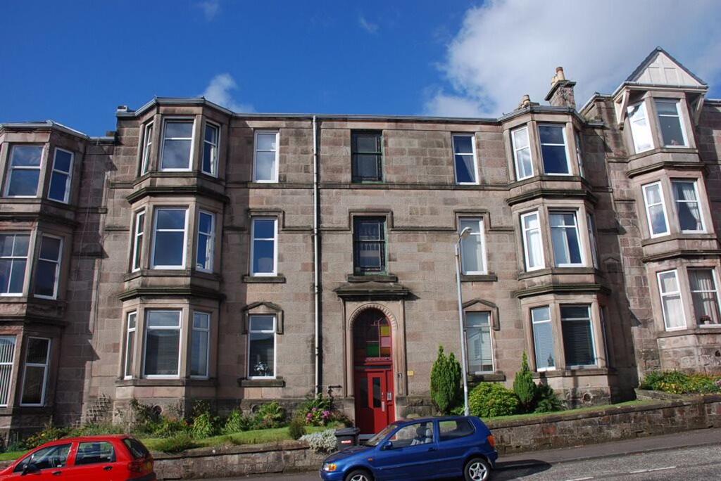St Johns Road, GOUROCK 2 bed property £550 pcm (£127 pw)