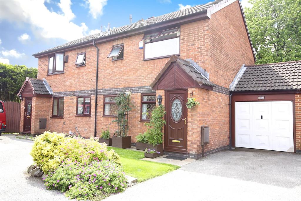 Crammond Close, Manchester 3 bed semidetached house £180,000