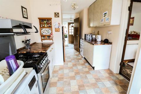 27 Finchmoor, Harlow, CM18 6UD