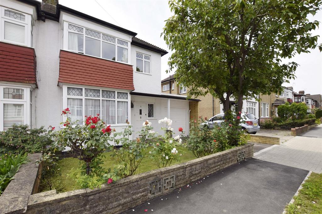 Thirlmere Gardens, Wembley 3 bed semidetached house £650,000