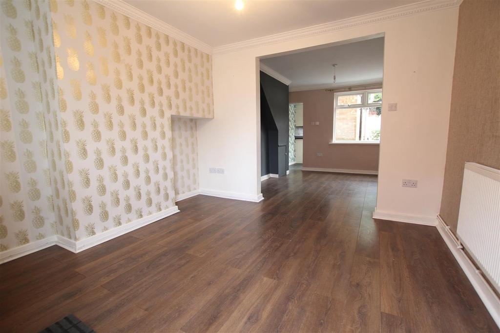 Albert Terrace, Beverley 2 bed house £675 pcm (£156 pw)