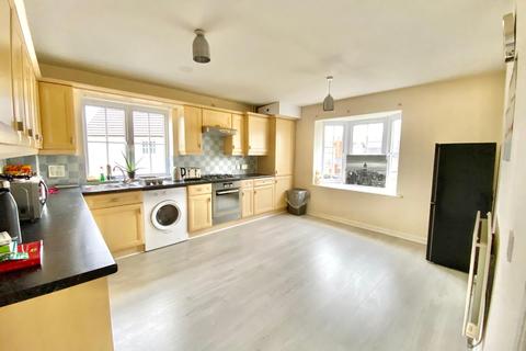 82 Baines Way, Grange Park, Northampton, NN4 5DP