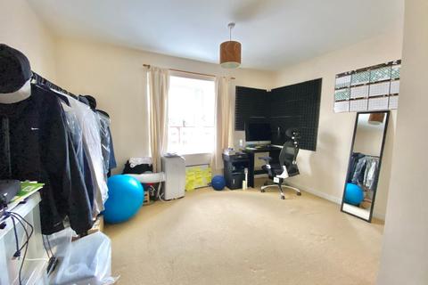 82 Baines Way, Grange Park, Northampton, NN4 5DP